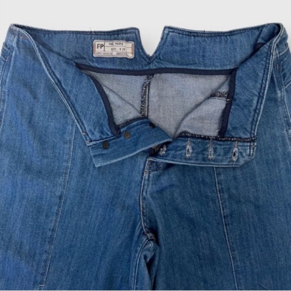 FREE PEOPLE Jeans CLEAR BLUE Wide Leg Size 29 - Picture 4 of 7